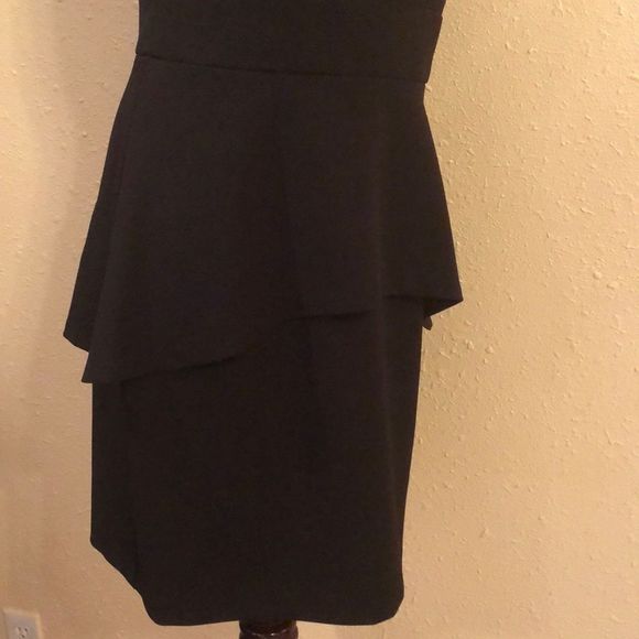 Elegant gorgeous dress - Picture 7 of 8